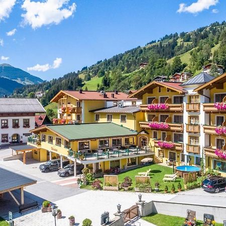 Hotel Oberwirt - Nahe An Saalbach Und Zell Am See, Viehhofen Sommercard Екстериор снимка